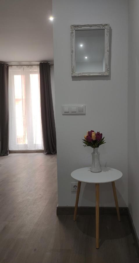 Apartamento Comarca De Харо Екстериор снимка